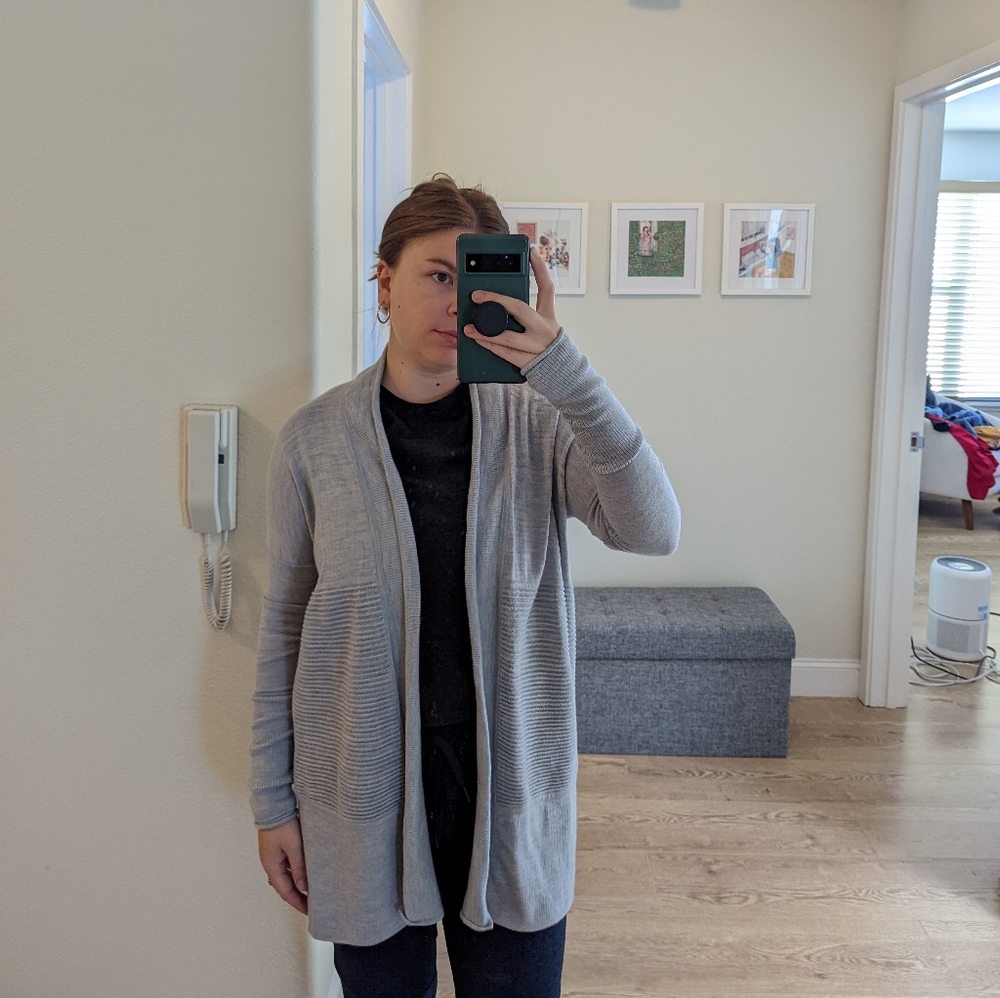 Lululemon blue cocoon cardigan size 4